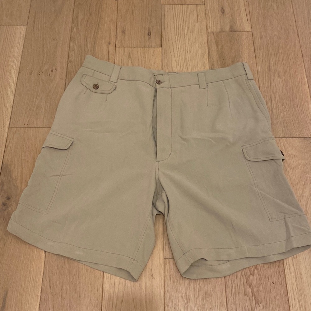 Luau Sportswear 100% silk cargo shorts size 36
